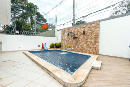 Casa Térrea à venda com 3 quartos, sendo 1 suíte, em Vila Inah, São Paulo, SP