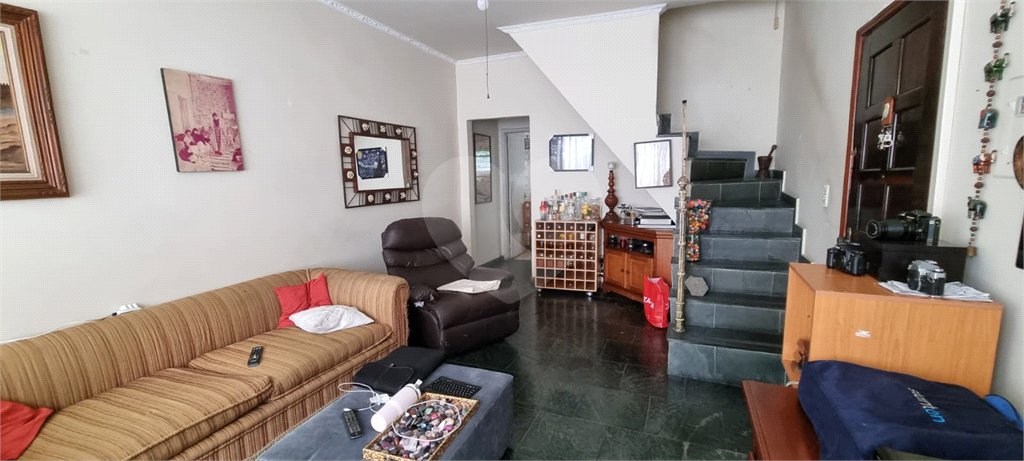 Sobrado à venda com 2 quartos em Tremembé, São Paulo, SP