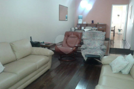Casa à venda com 3 quartos, sendo 1 suíte, em Santana, São Paulo, SP