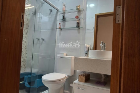Casa à venda com 3 quartos, sendo 1 suíte, em Residencial Jardins da Catalunha, Atibaia, SP