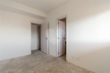 Apartamento à venda com 3 suítes em Pinheiros, São Paulo, SP