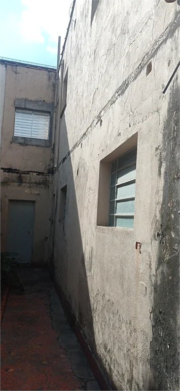 Sobrado à venda ou para alugar com 4 quartos em Água Branca, São Paulo, SP