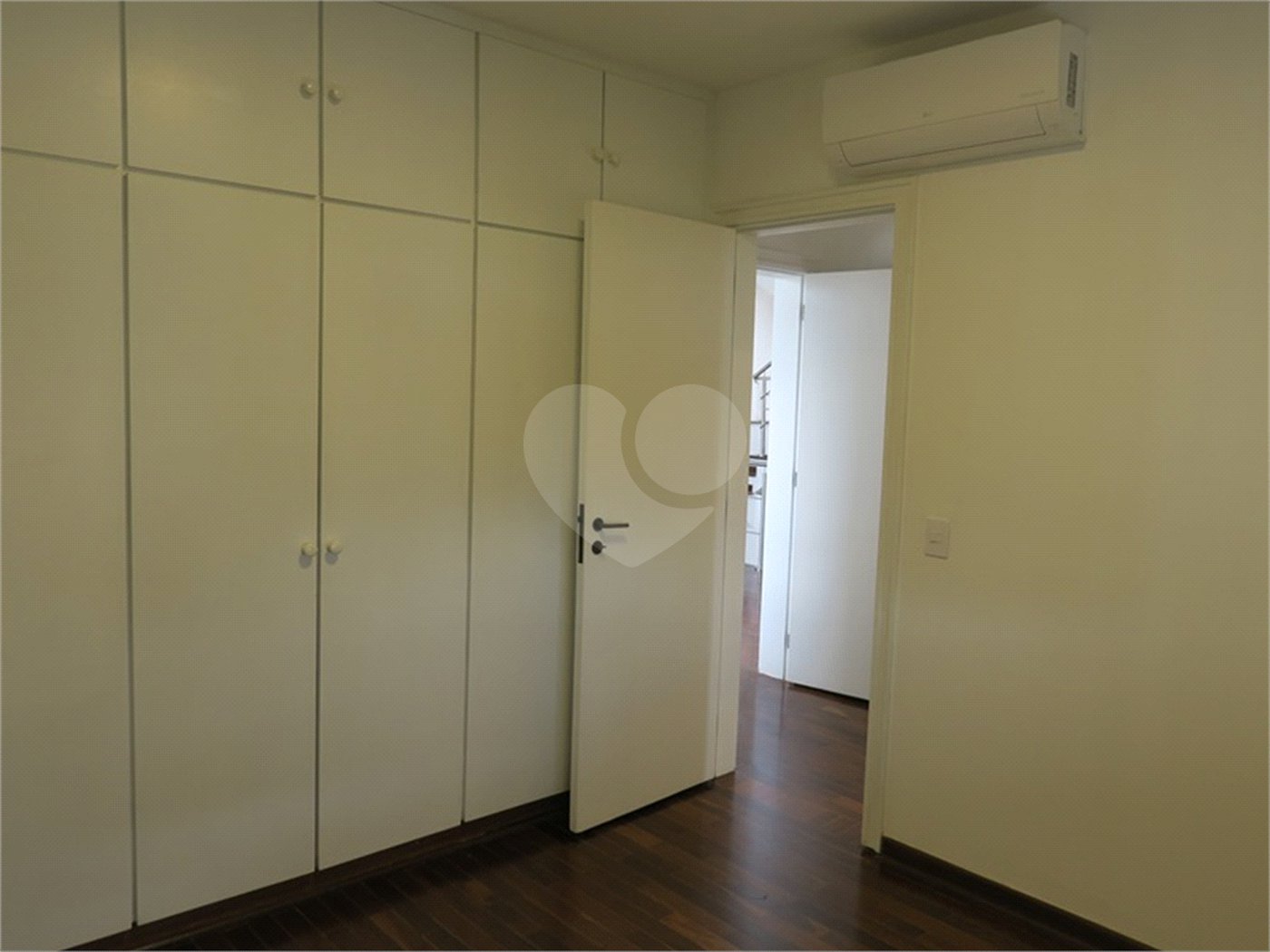 Cobertura à venda com 4 quartos, sendo 2 suítes,  em Vila Suzana, São Paulo, SP