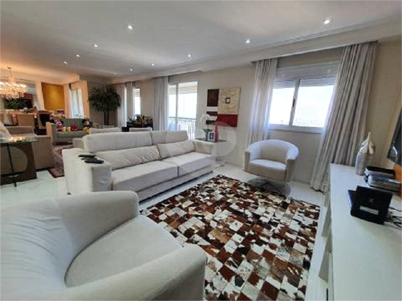 Apartamento à venda com 3 suítes em Vila Progredior, São Paulo, SP