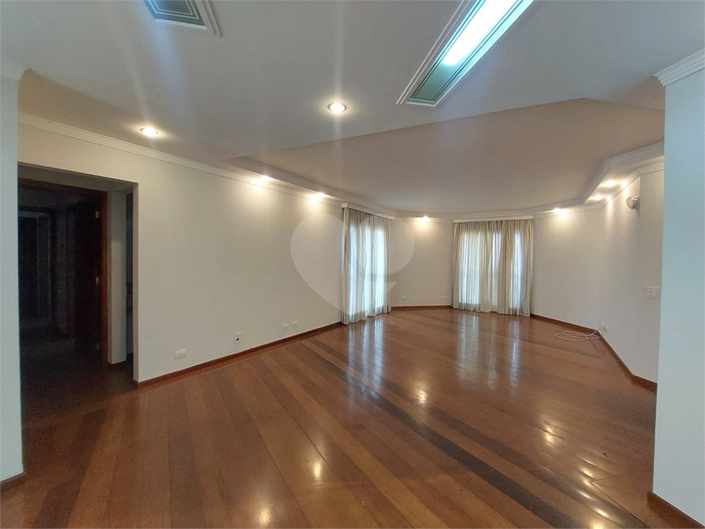 Apartamento à venda com 3 quartos, sendo 1 suíte, em Parque São Domingos, São Paulo, SP