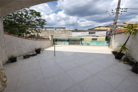 Casa à venda com 3 quartos, sendo 1 suíte, em Centreville, Santo André, SP