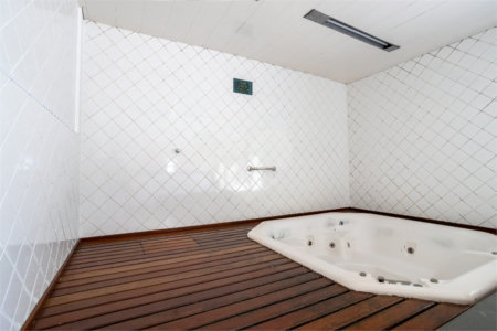 Apartamento à venda com 4 quartos, sendo 3 suítes, em Alto da Boa Vista, São Paulo, SP