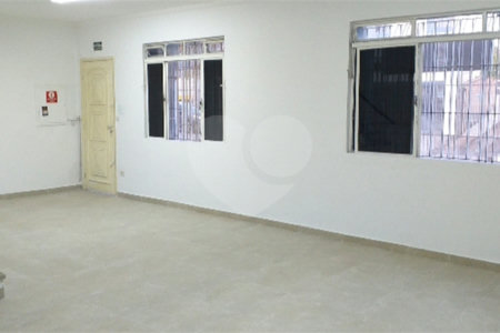 Sobrado à venda com 5 quartos, sendo 1 suíte, em Nova Piraju, São Paulo, SP