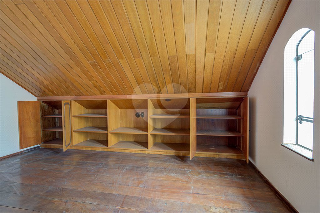 Casa à venda com 5 suítes em Jardim Prudência, São Paulo, SP