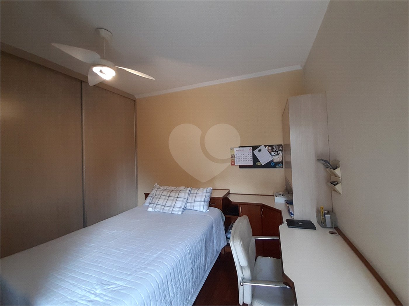 Casa à venda com 4 quartos, sendo 2 suítes,  em Jardim Floresta, São Paulo, SP