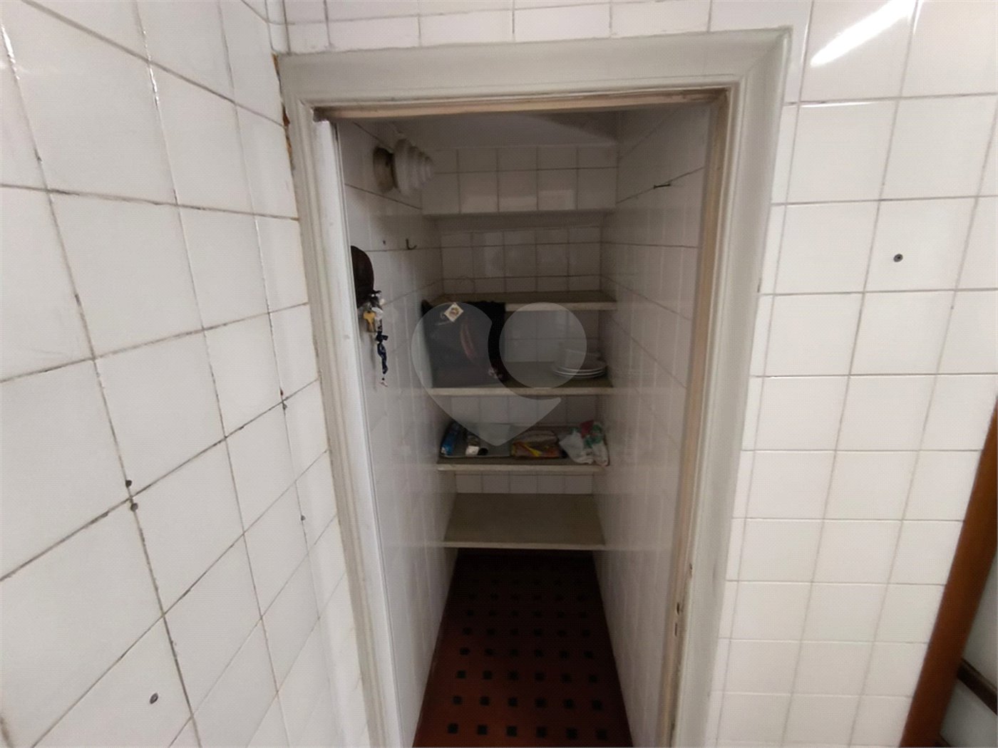 Sobrado à venda com 5 quartos, sendo 1 suíte, em Jardim Trussardi, São Paulo, SP