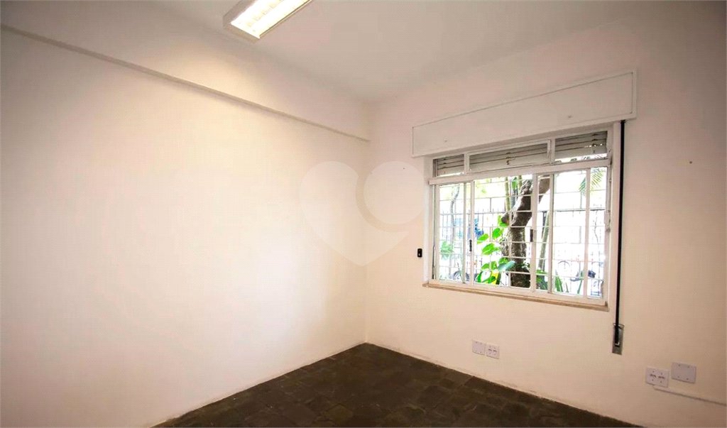 Apartamento à venda com 3 quartos, sendo 1 suíte, em Pinheiros, São Paulo, SP