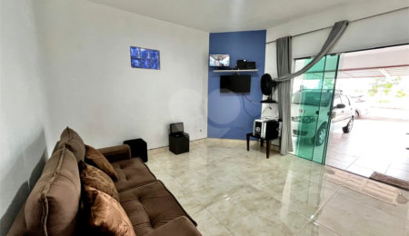 Casa à venda com 2 quartos em Vila Maria Isabel, Itapetininga, SP
