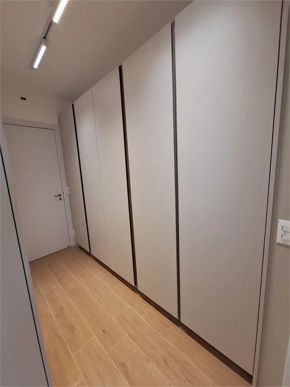 Apartamento à venda com 3 suítes em Sumarezinho, São Paulo, SP