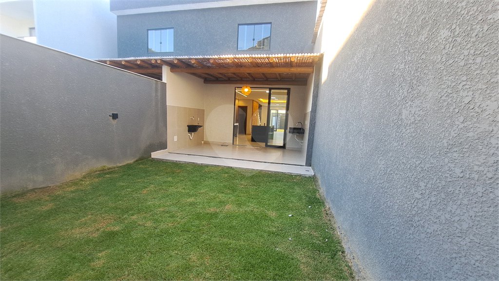 Duplex à venda com 3 quartos, sendo 1 suíte, em Tabapiri, Porto Seguro, BA