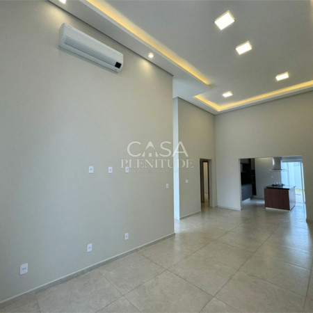 Casa em condomínio à venda com 3 quartos, sendo 1 suíte, em Jardim Residencial Campos do Conde, Sorocaba, SP