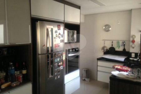 Apartamento à venda com 2 quartos, sendo 1 suíte,  em Vila Leopoldina, São Paulo, SP