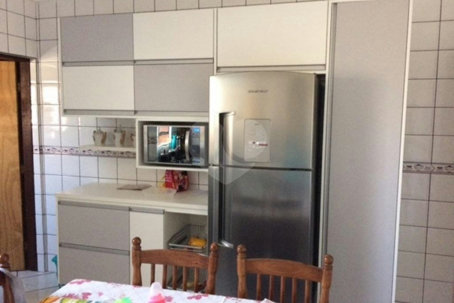 Casa à venda com 4 quartos, sendo 1 suíte, em Tremembé, São Paulo, SP