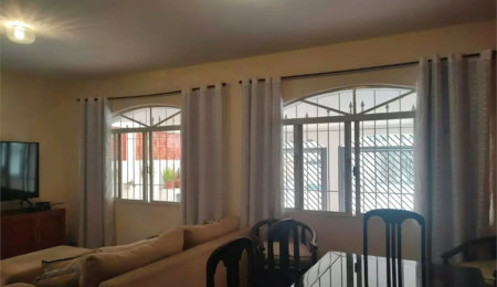 Sobrado à venda com 3 quartos, sendo 1 suíte,  em Jardim Ester, São Paulo, SP