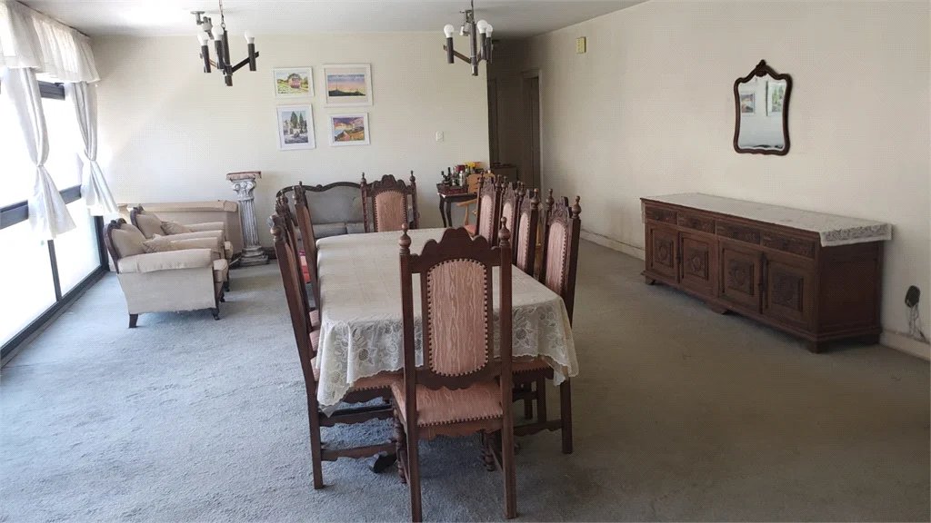 Apartamento à venda com 3 quartos, sendo 1 suíte, em Pinheiros, São Paulo, SP