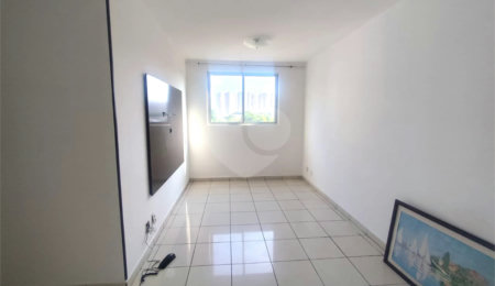 Apartamento à venda com 2 quartos em Sítio Pinheirinho, São Paulo, SP