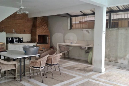 Sobrado à venda com 6 quartos, sendo 4 suítes, em Tucuruvi, São Paulo, SP