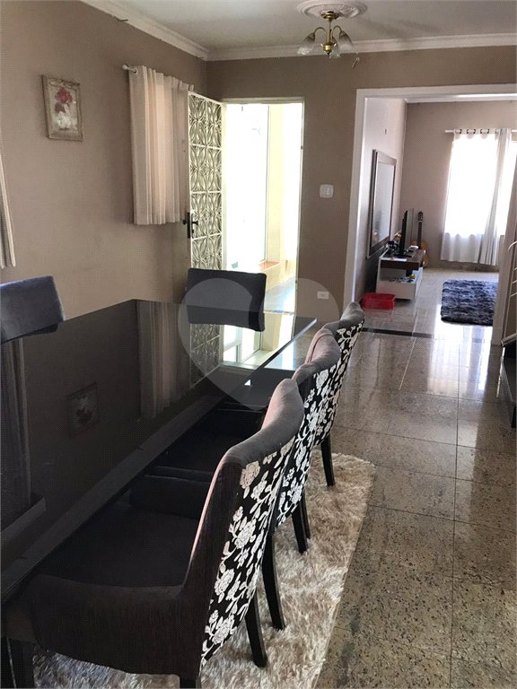 Sobrado à venda ou para alugar com 4 quartos, sendo 1 suíte, em Parada Inglesa, São Paulo, SP
