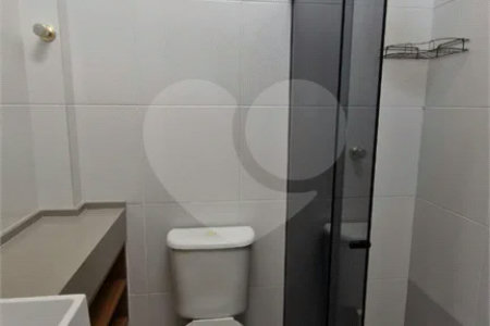 Casa à venda com 2 quartos, sendo 1 suíte, no condomínio A.m.costa, São Paulo - SP