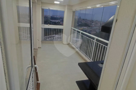 Apartamento à venda com 3 quartos, sendo 2 suítes,  em Jardim Arpoador, São Paulo, SP