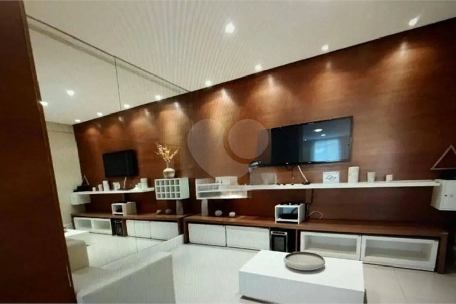 Apartamento à venda com 3 quartos, sendo 1 suíte, em Saúde, São Paulo, SP