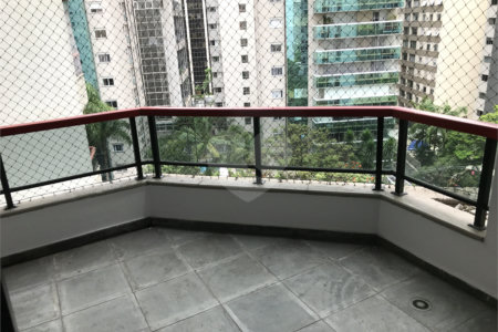 Apartamento à venda com 4 quartos, sendo 3 suítes,  em Itaim Bibi, São Paulo, SP