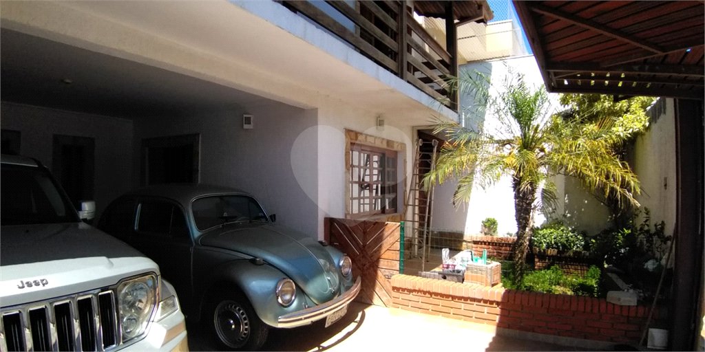 Casa à venda com 4 quartos, sendo 2 suítes, em Barreiro, Mairiporã, SP