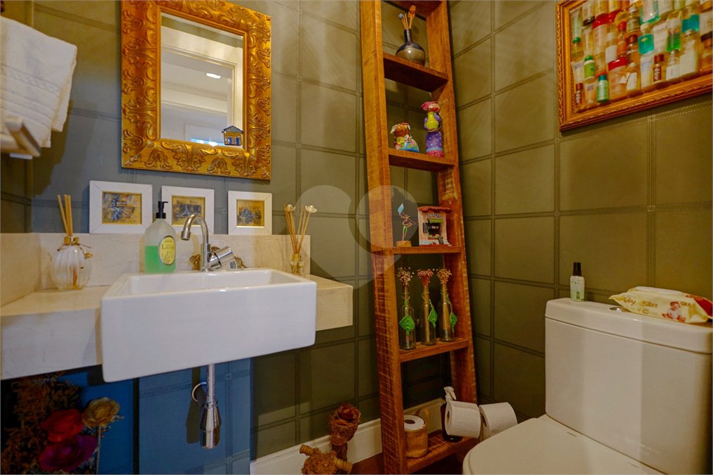 Apartamento à venda com 4 quartos, sendo 2 suítes, em Santo Amaro, São Paulo, SP