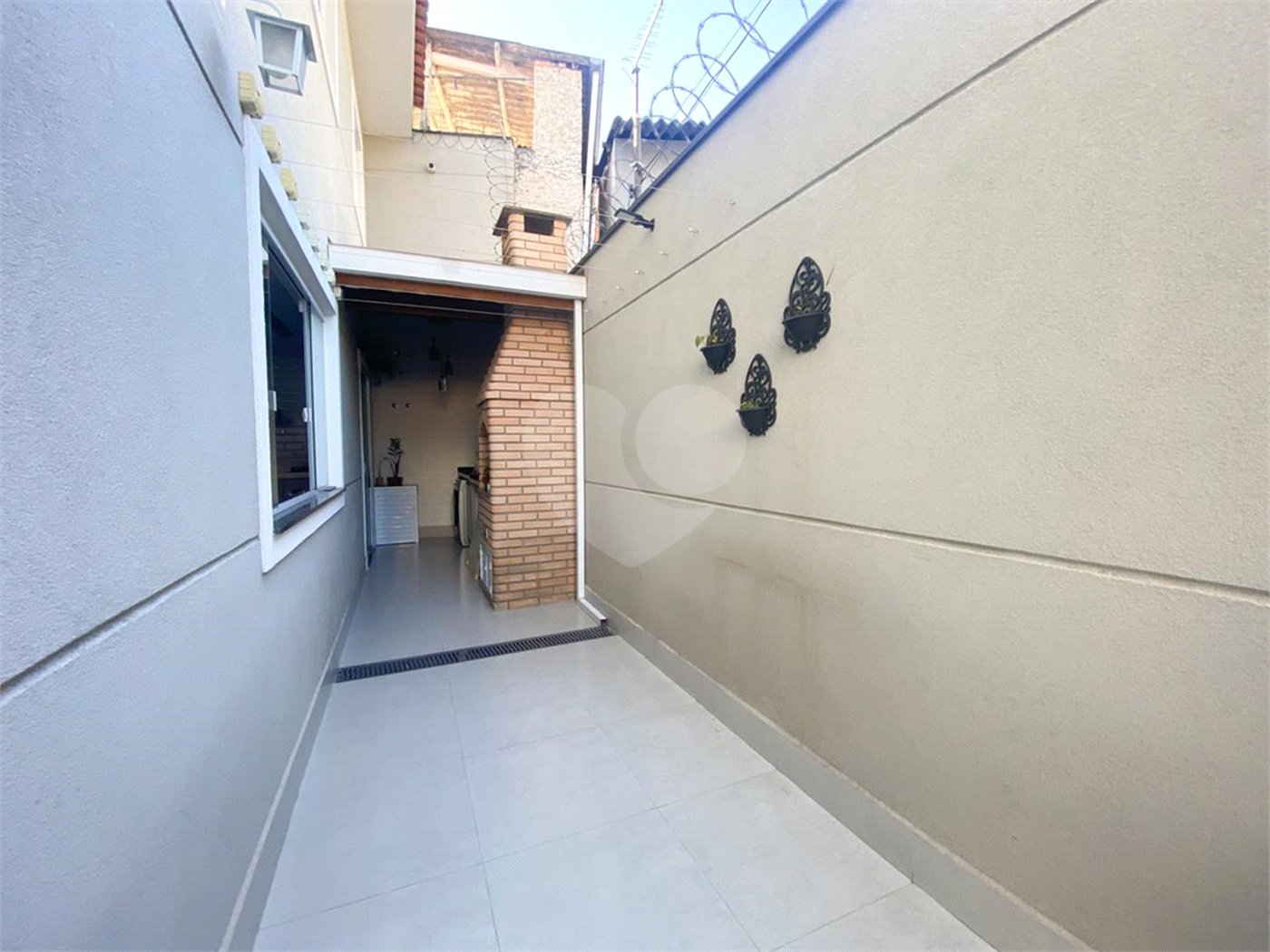 Sobrado à venda com 3 quartos, sendo 1 suíte, em Vila Nivi, São Paulo, SP