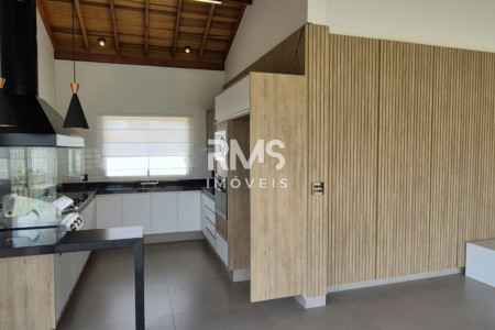 Casa à venda com 3 suítes no condomínio Santo Antonio ii, Itu - SP