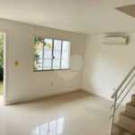 Casa à venda com 4 quartos, sendo 3 suítes, no condomínio Morada da Serra Residencial, Rio de Janeiro - RJ