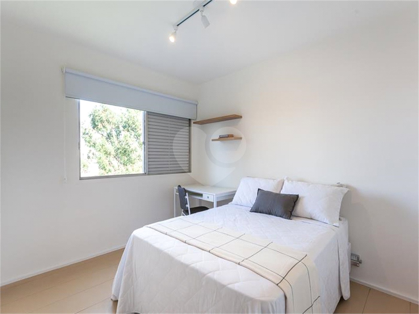 Apartamento à venda com 4 quartos, sendo 1 suíte, em Vila Olímpia, São Paulo, SP
