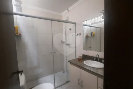 Casa à venda com 4 quartos, sendo 1 suíte,  em Vila Rosália, Guarulhos, SP