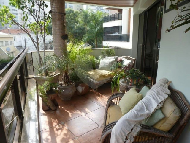 Apartamento à venda com 4 quartos, sendo 2 suítes,  em Paraíso, São Paulo, SP