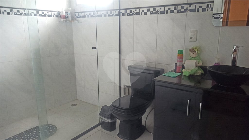 Casa à venda com 3 quartos, sendo 1 suíte, no condomínio Serra da Estrela, Atibaia - SP