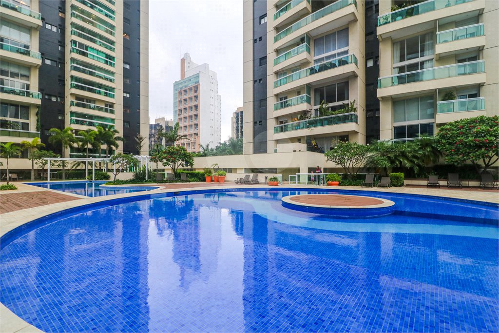 Apartamento à venda com 3 suítes em Cidade Monções, São Paulo, SP