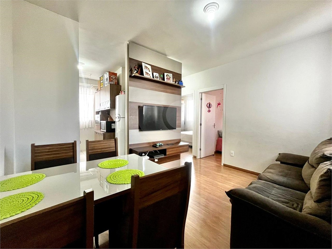 Casa à venda com 2 quartos, sendo 1 suíte,  no condomínio Residencial Jasmin, Itapetininga - SP