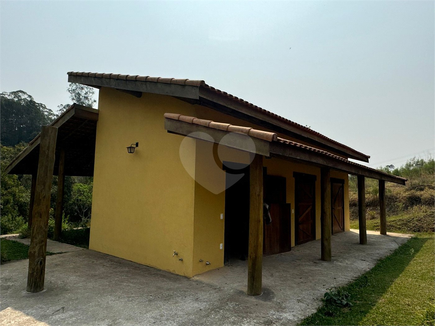 Sítio à venda com 3 quartos, sendo 1 suíte,  em Week-end, Jarinu, SP