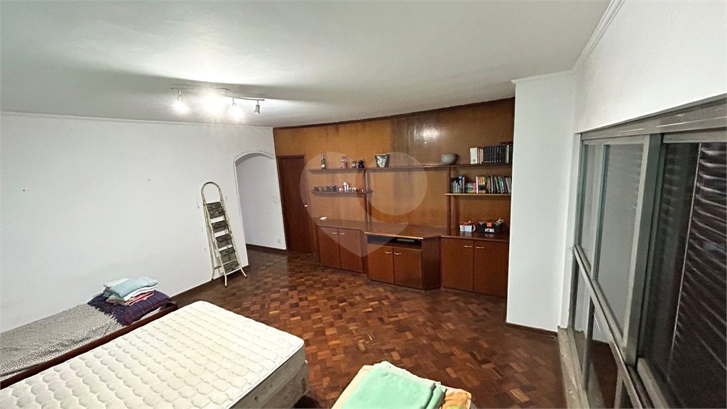 Sobrado à venda com 6 quartos, sendo 1 suíte,  em Sumarezinho, São Paulo, SP