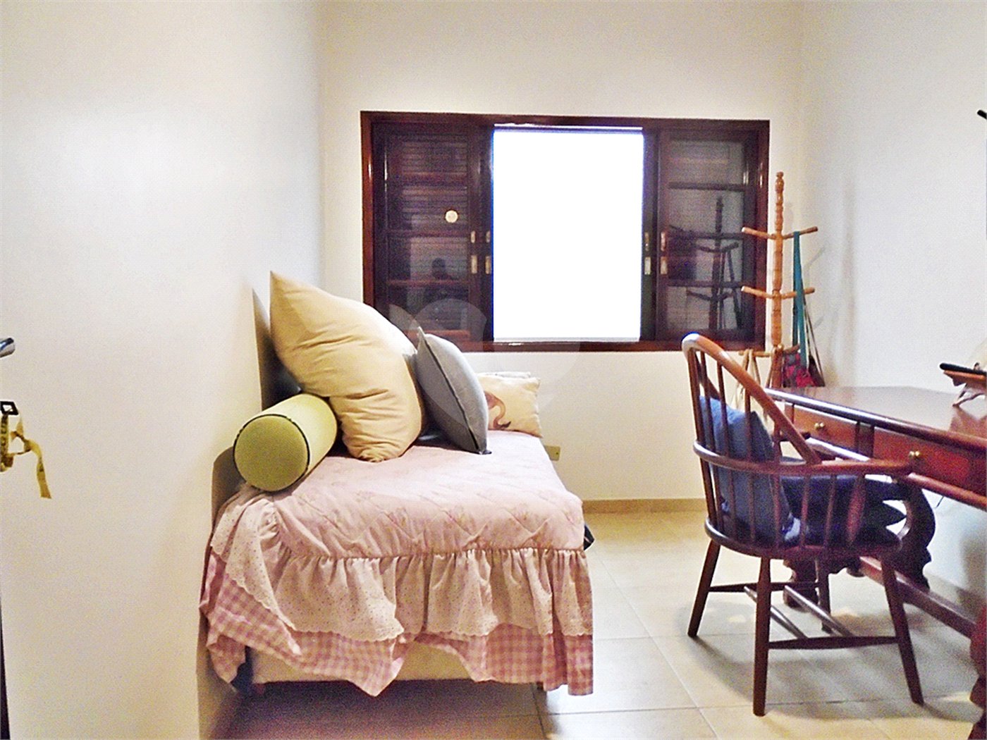 Casa à venda com 3 quartos, sendo 1 suíte, no condomínio Praça Doutor José Augusto César,8, São Paulo - SP