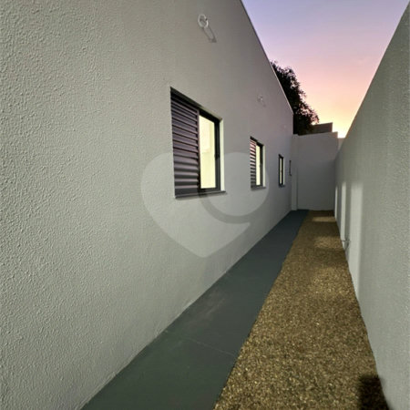 Casa à venda com 3 quartos, sendo 1 suíte, em Bela Vista da Lagoa, Três Lagoas, MS