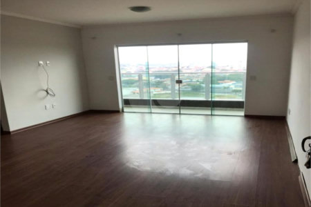 Sobrado à venda com 3 suítes em Vila Haro, Sorocaba, SP