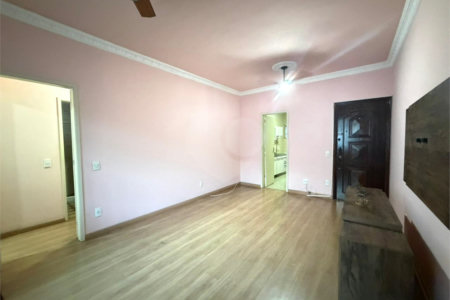 Apartamento à venda com 2 quartos, sendo 1 suíte,  em Tijuca, Rio de Janeiro, RJ