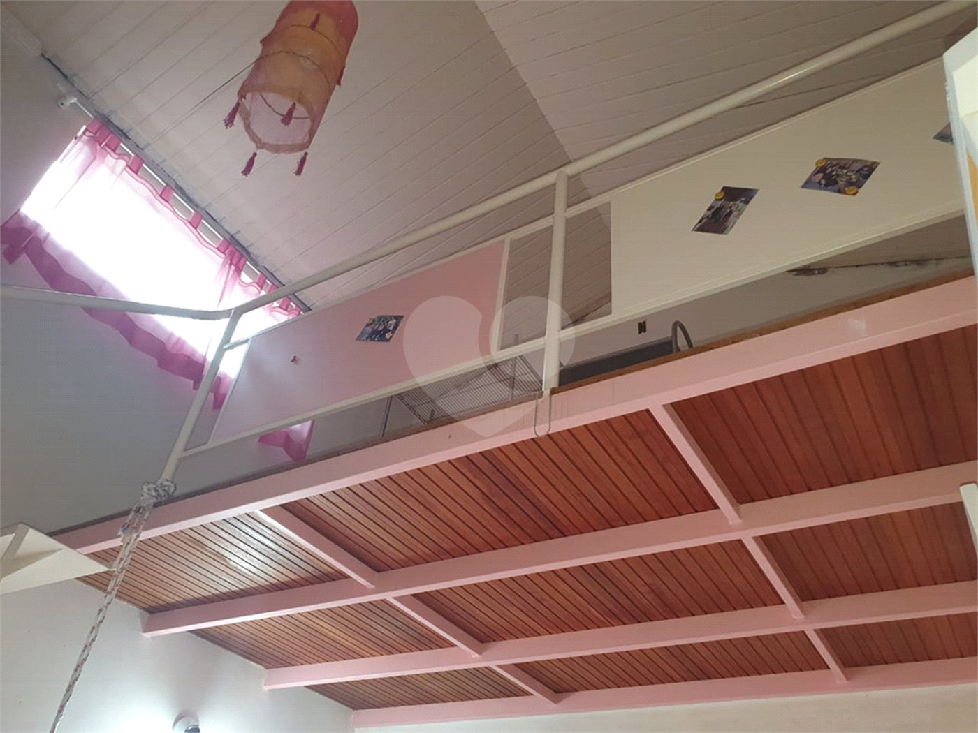 Sobrado à venda com 4 suítes em Tremembé, São Paulo, SP