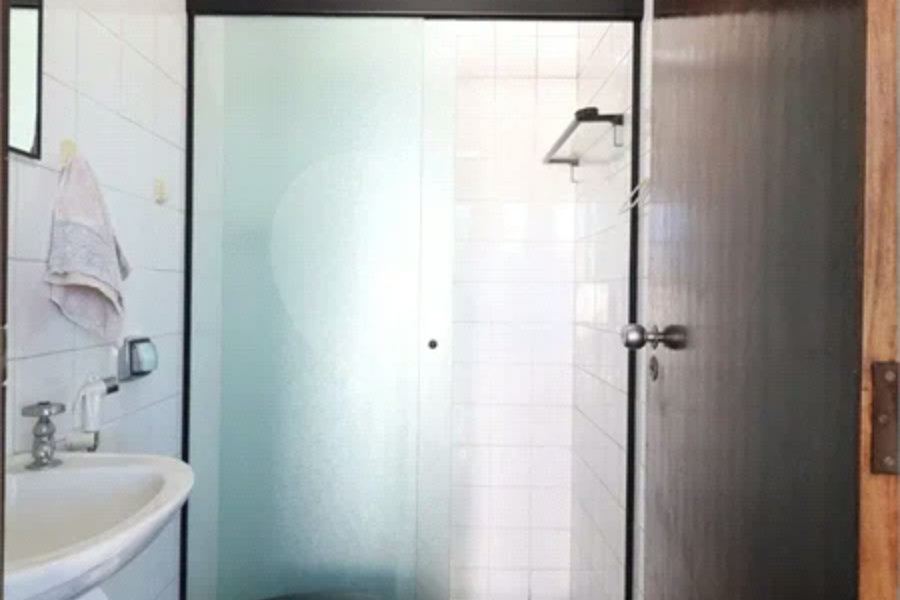 Casa à venda com 3 quartos, sendo 1 suíte,  em Vila Medeiros, São Paulo, SP